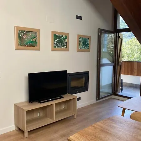 Bpirineos- Aire Pirineos بيناسكي